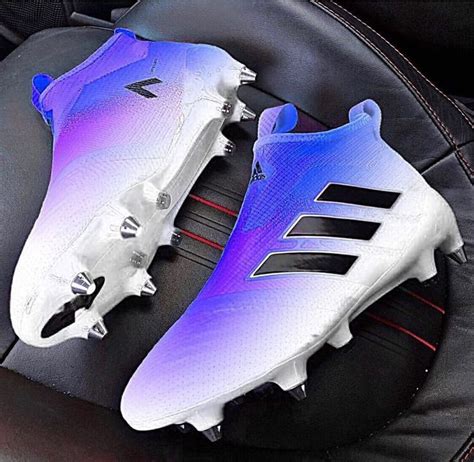 cheap adidas football shoes online|Adidas football shoes without studs.